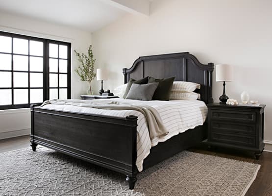 black traditional bed
