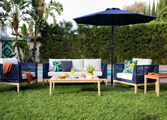How To Protect Your Outdoor Furniture, Protecting Outdoor Wood Furniture From Sun