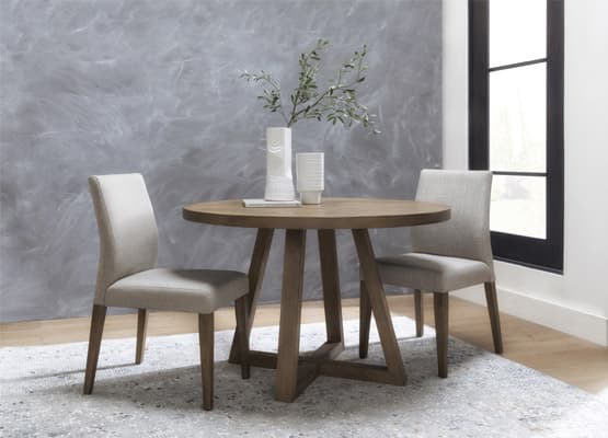 Dining Table Size Guide Living Spaces, How Many Chairs Fit Around A 55 Inch Round Table Seats