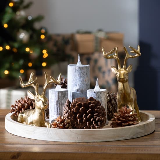 How to Decorate a Small Living Room for Christmas: 5 Festive Tips ...
