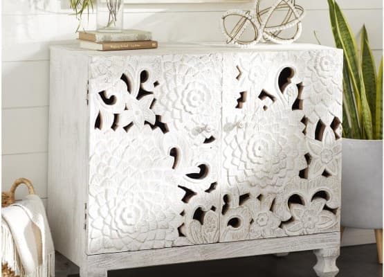 shabby chic decor ideas carved chest white