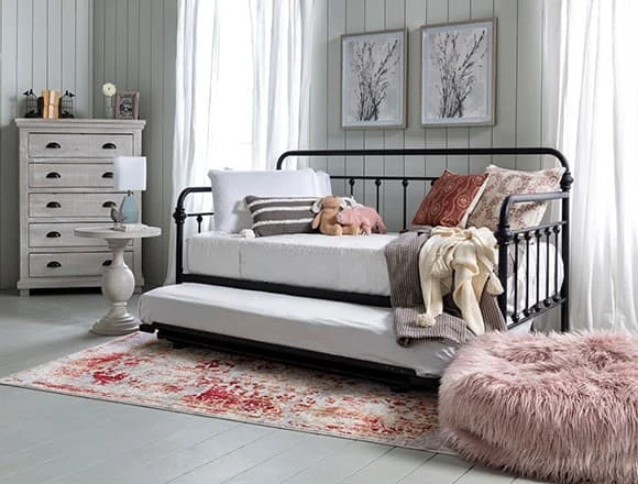 Traditional Bedroom with Knox Metal Daybed with Revive Pop-Up Trundle