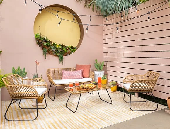 https://www.livingspaces.com/globalassets/images/inspiration/rooms/patio/boho-outdoor-with-boho-outdoor-set_1.jpg?w=580&h=440&mode=pad
