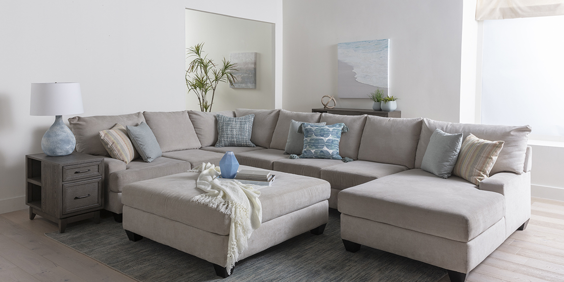 transitional living room with sectional