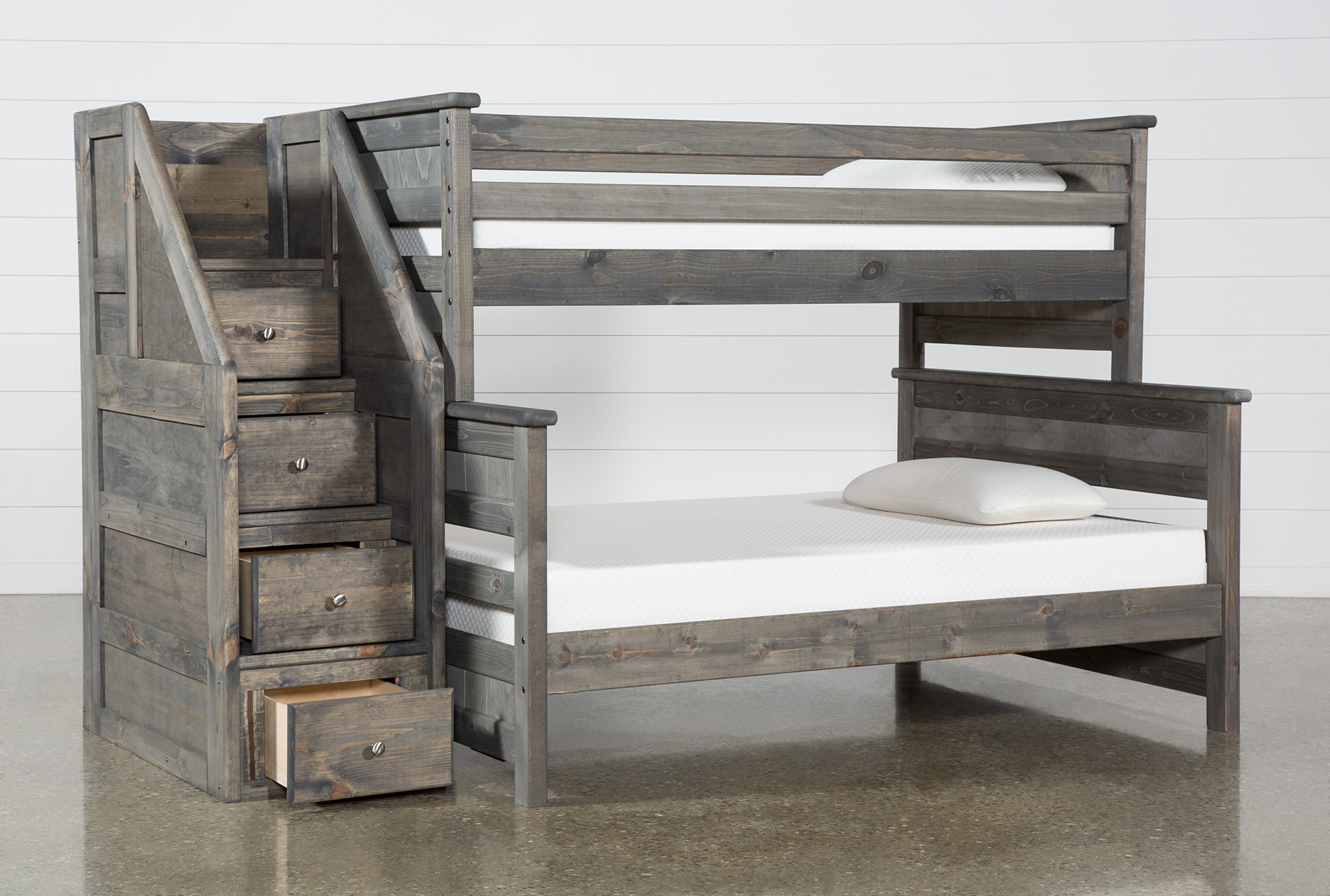 twin bed with stairs