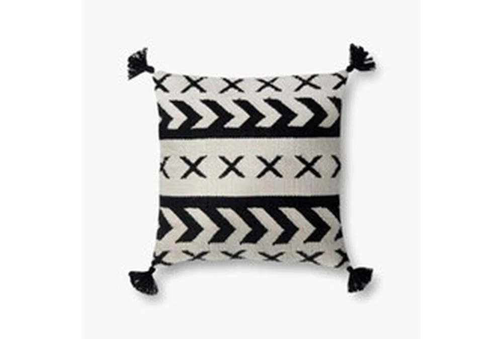Outdoor Accent Pillow - Black / Ivory X Pattern With Tassels 18X18