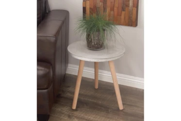 17 Inch Contemporary Beech Wood And Grey Fiber Clay Round Table