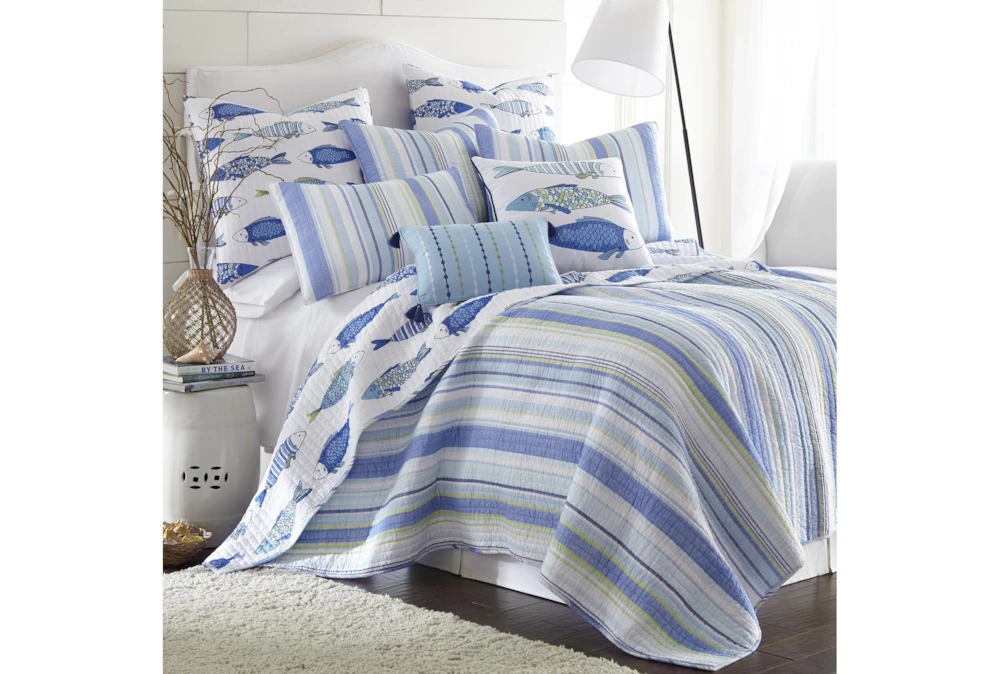 Twin Quilt-2 Piece Set Reversible Stipes To Fish Print
