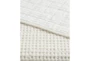 Waffle Quilted Throw White - Detail